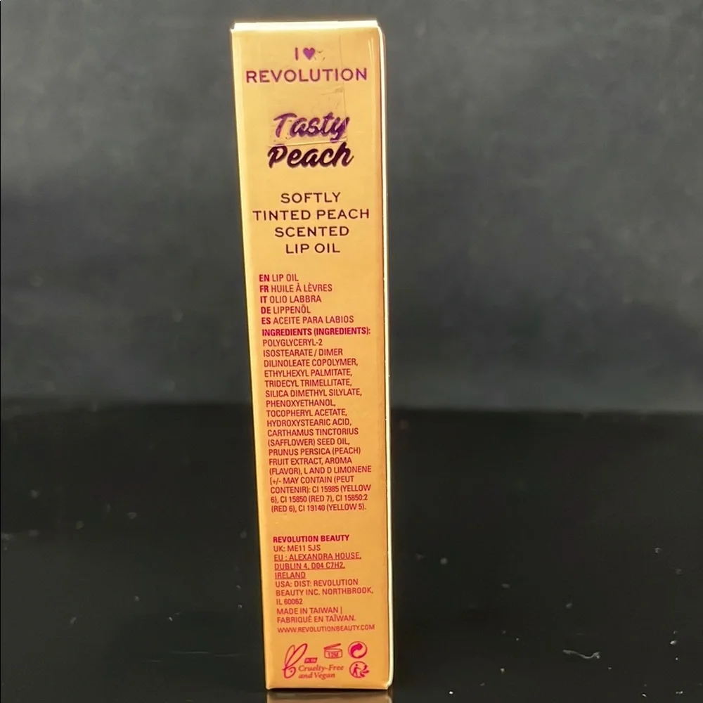 I ❤️ Revolution Tasty Peach Lip Oil 🚨5 for $25